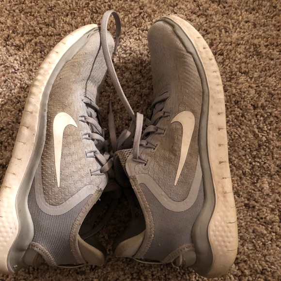 Nike Free shoes - Picture 3 of 5